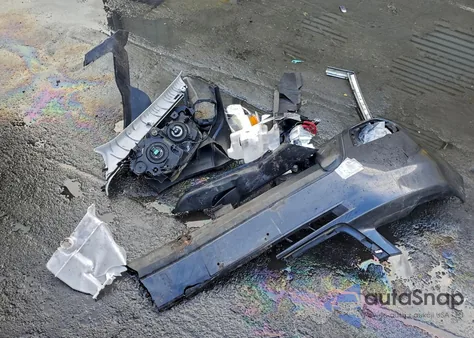 2014 Subaru Forester 2.5I Premium z USA, uszkodzony, nr VIN JF2SJAECXEH493551